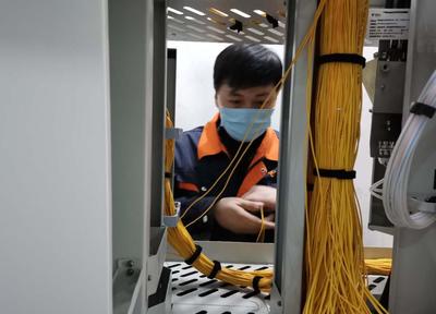 中國電信新疆公司 專業(yè)網(wǎng)絡(luò)保障，通訊無憂